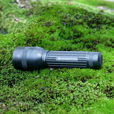 Lampe de poche Q7xrs